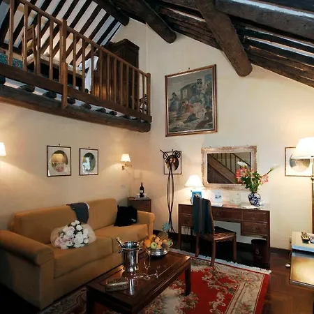 Hotel Torre Cambiaso 4*